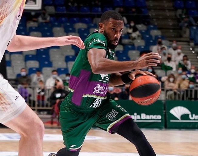 迈阿密热火发布备战花絮；冲刺阶段单刀错失；西甲任务艰巨；资深球员宣示担当的简单介绍